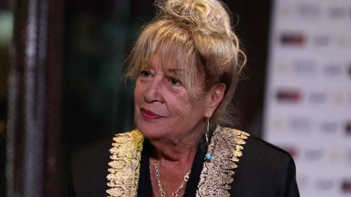 منى واصف: حماتي سبب وصولي لما أنا عليه.. وأحلم بتجسيد شخصية آنديرا غاندي 