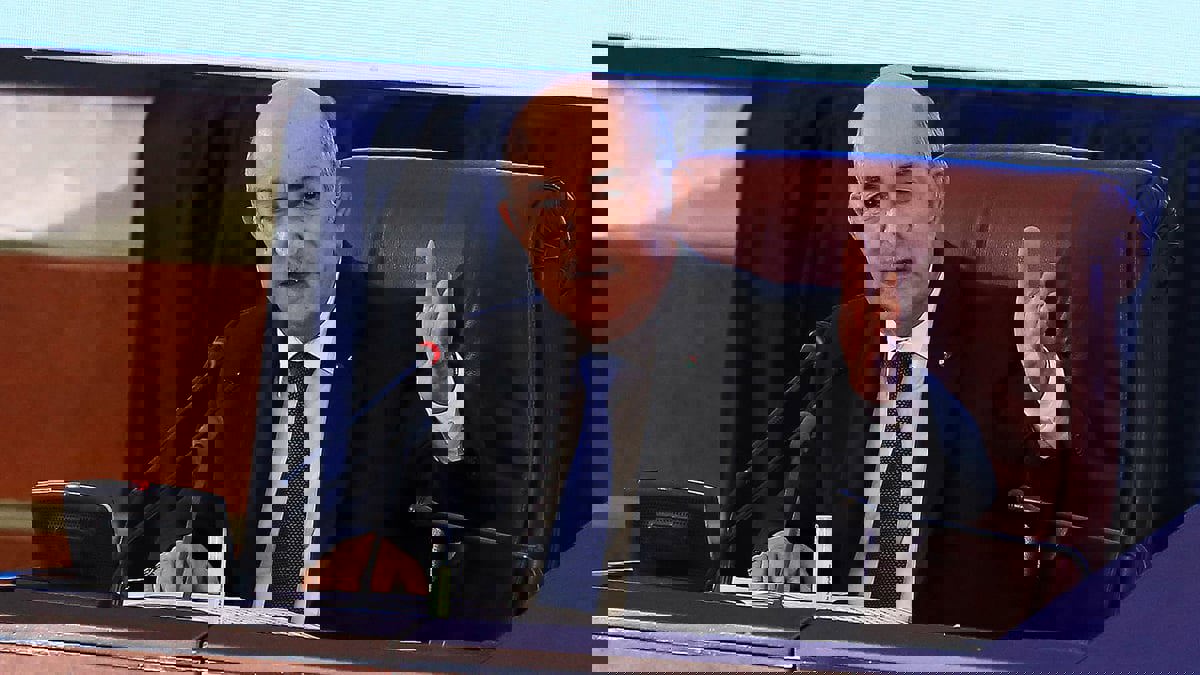 الرئيس الجزائري يعيّن إبراهيم كسالي وزيرا للمالية