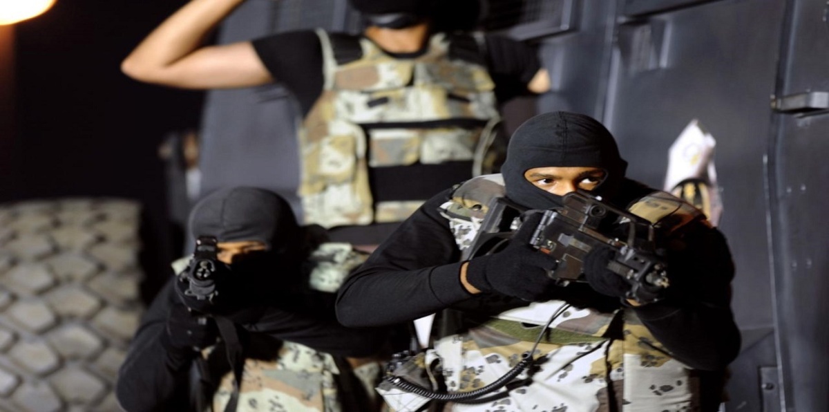 الأمن السعودي يفكك خلية تابعة لداعش في الرياض (صور)