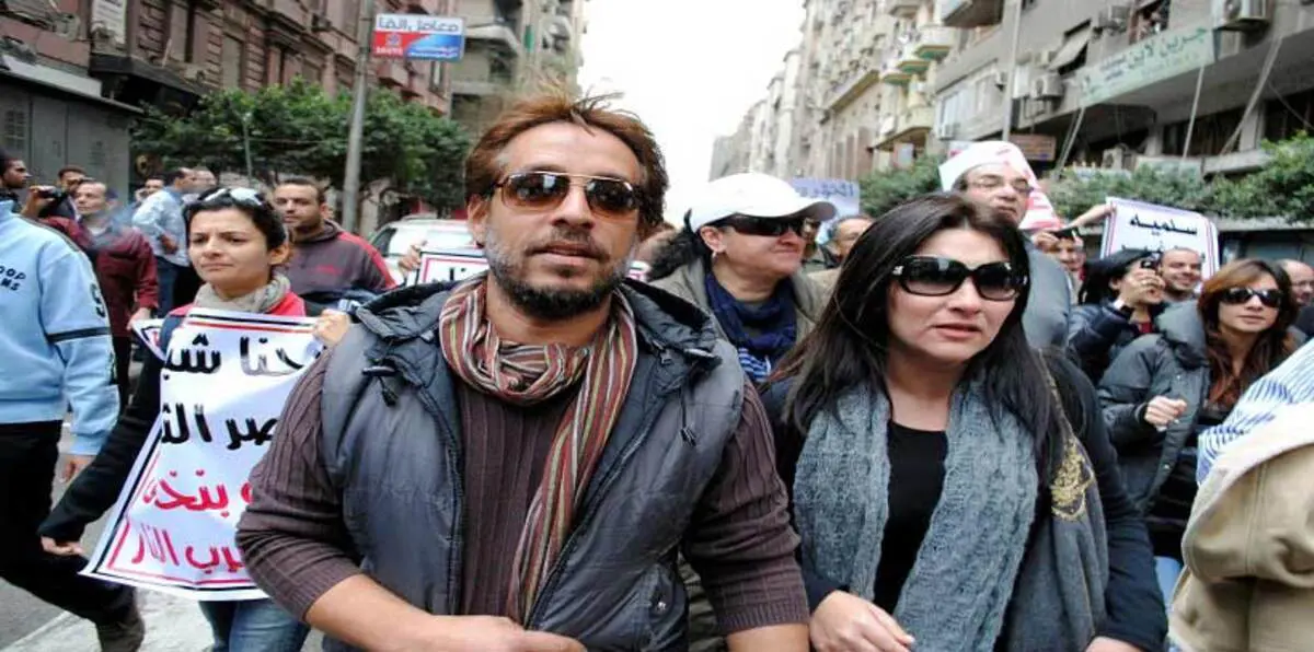 في ذكرى 25 يناير.. الثورة تقسم الفنانين بين مؤيد ومعارض ومحايد