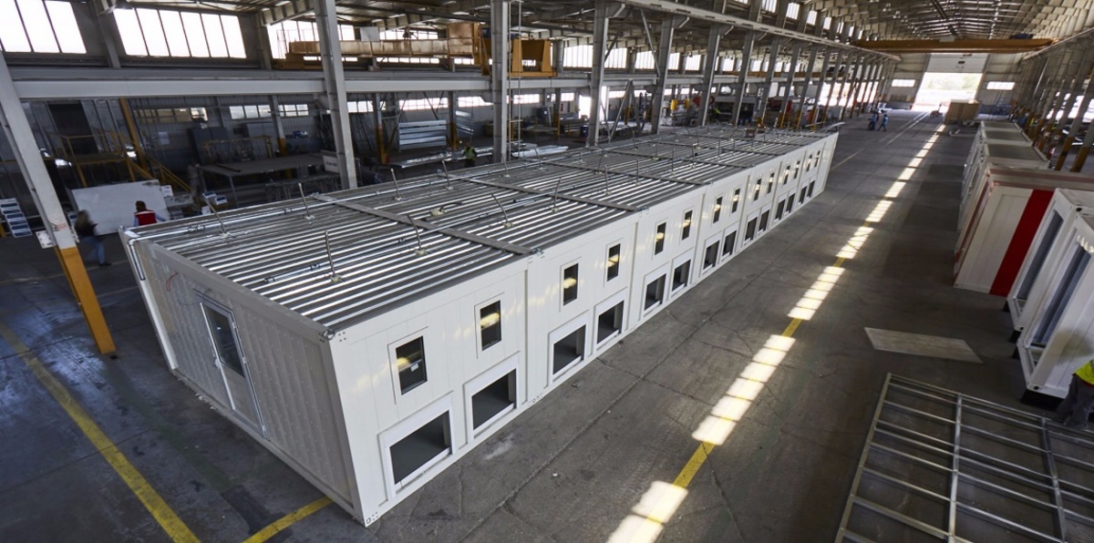 بهدف زيادة المعروض السكني.. وزارة الإسكان تنشئ أول مصنع للوحدات السكنية "مسبقة الصنع" في الدمام