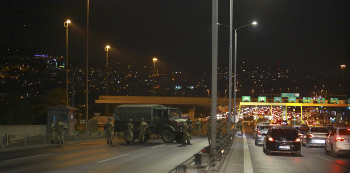 روسيا أول دولة تعلق على الانقلاب العسكري في تركيا