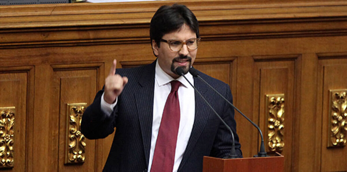 المعارضة الفنزويلية تدعو إلى إضراب عام الخميس المقبل