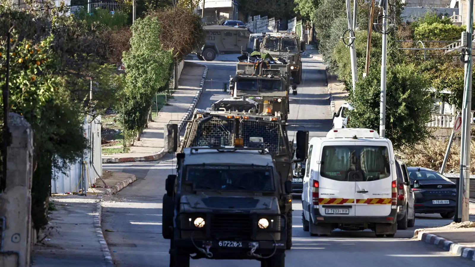 اقتحامات إسرائيلية وبؤرة استيطانية جديدة في الضفة (فيديو)