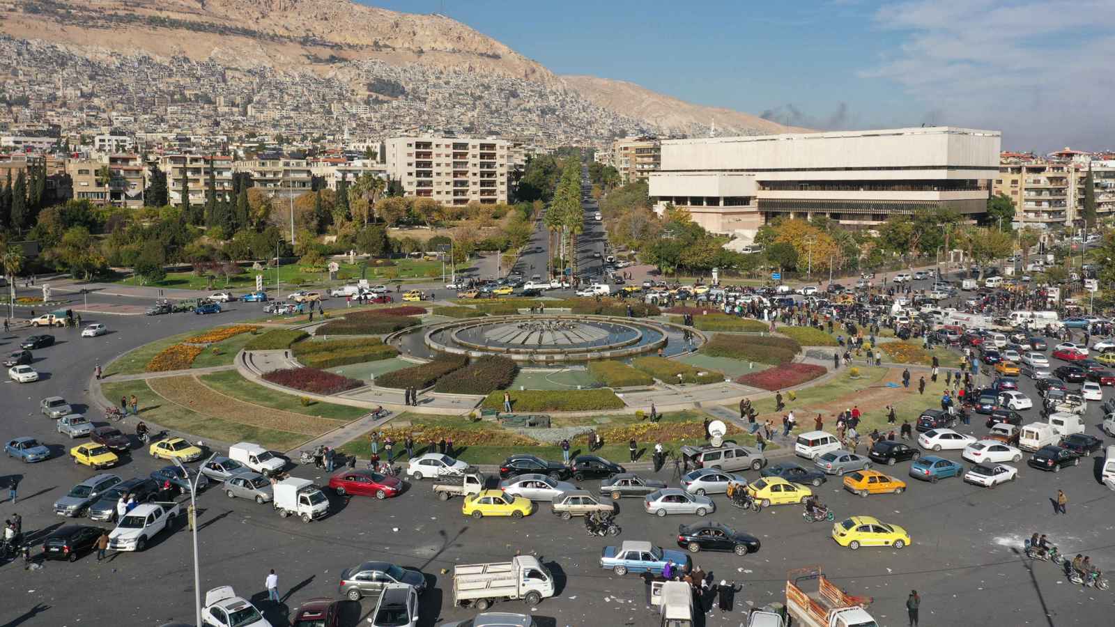 المعارضة السورية: نعمل على تشكيل "هيئة انتقالية" حاكمة