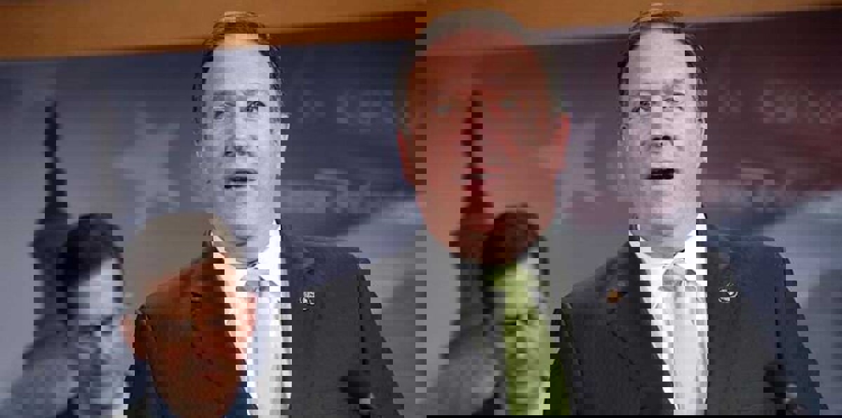 الرئيس المحتمل للمخابرات الأمريكية في إدارة ترامب.. يكرهُ الإسلام ويحتقرُ إيران ‎