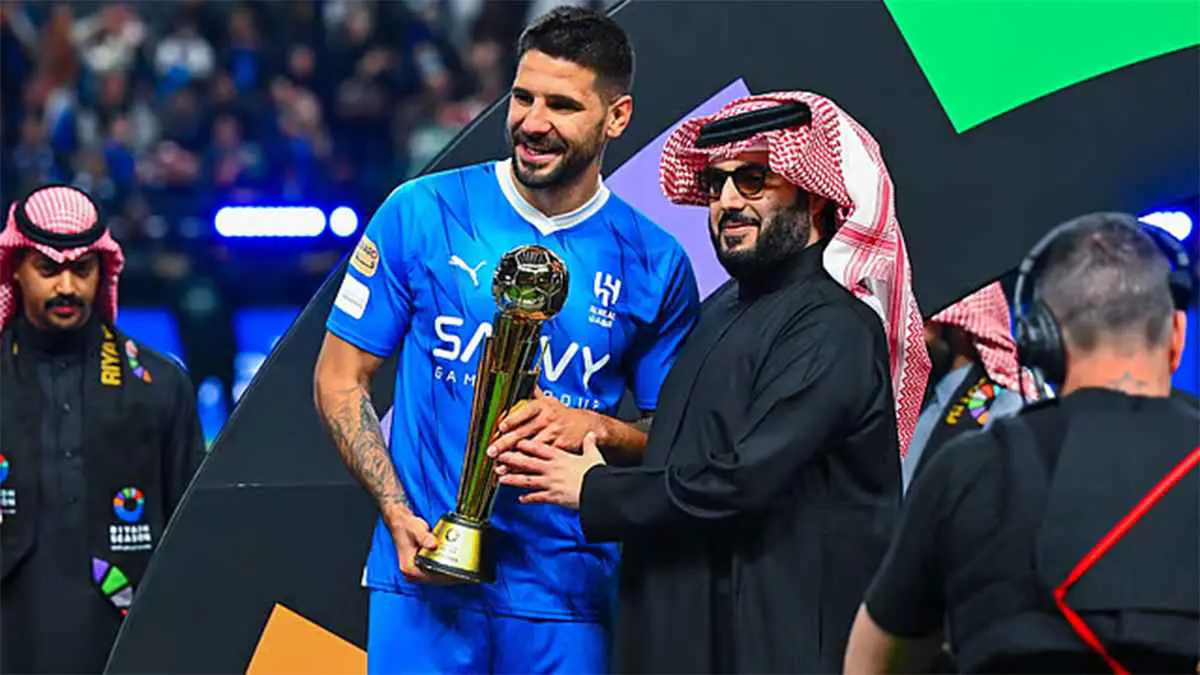 مفاجأة.. تركي آل الشيخ يتجه لشراء هذا النادي الإنجليزي الكبير