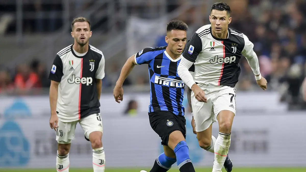 وزير الرياضة الإيطالي: "الكالتشيو" قد لا يستمر هذا الموسم