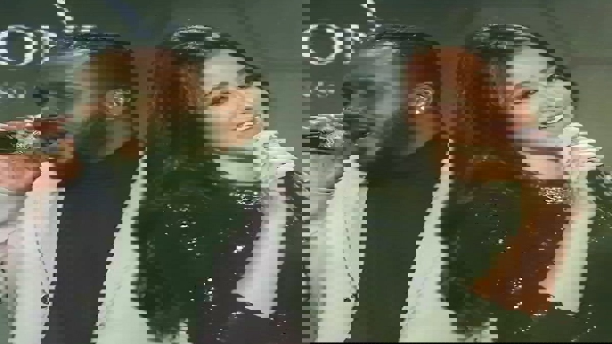 الفنانان السعوديان حمزة هوساوي وأسيل عمران يطربان رونالدو في دبي (فيديو)