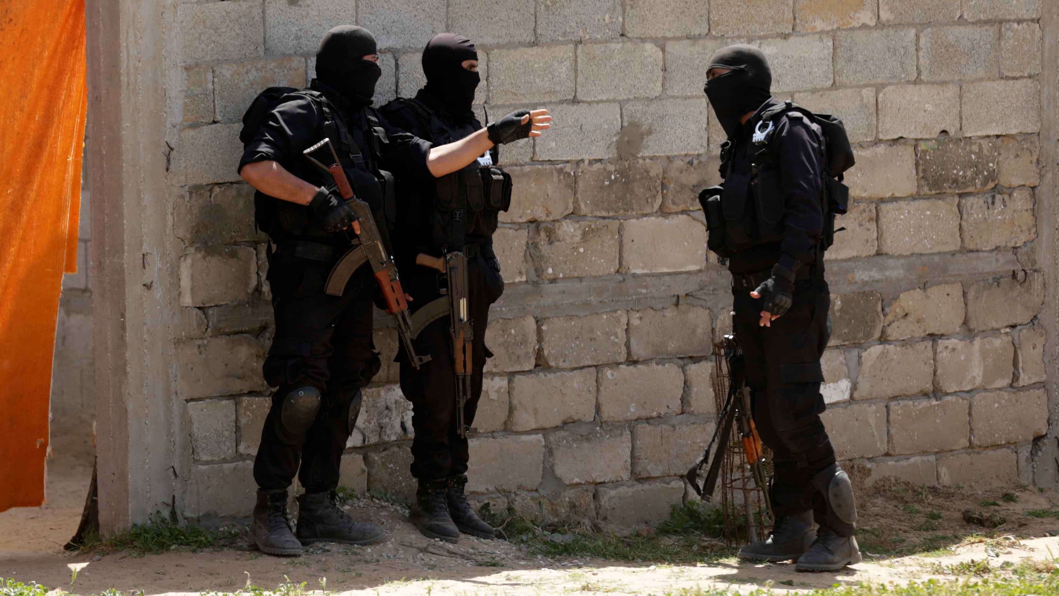 اتهامات لحماس.. غضب في غزة بعد استهداف ناشط انتقد استمرار الحرب (صور وفيديو)