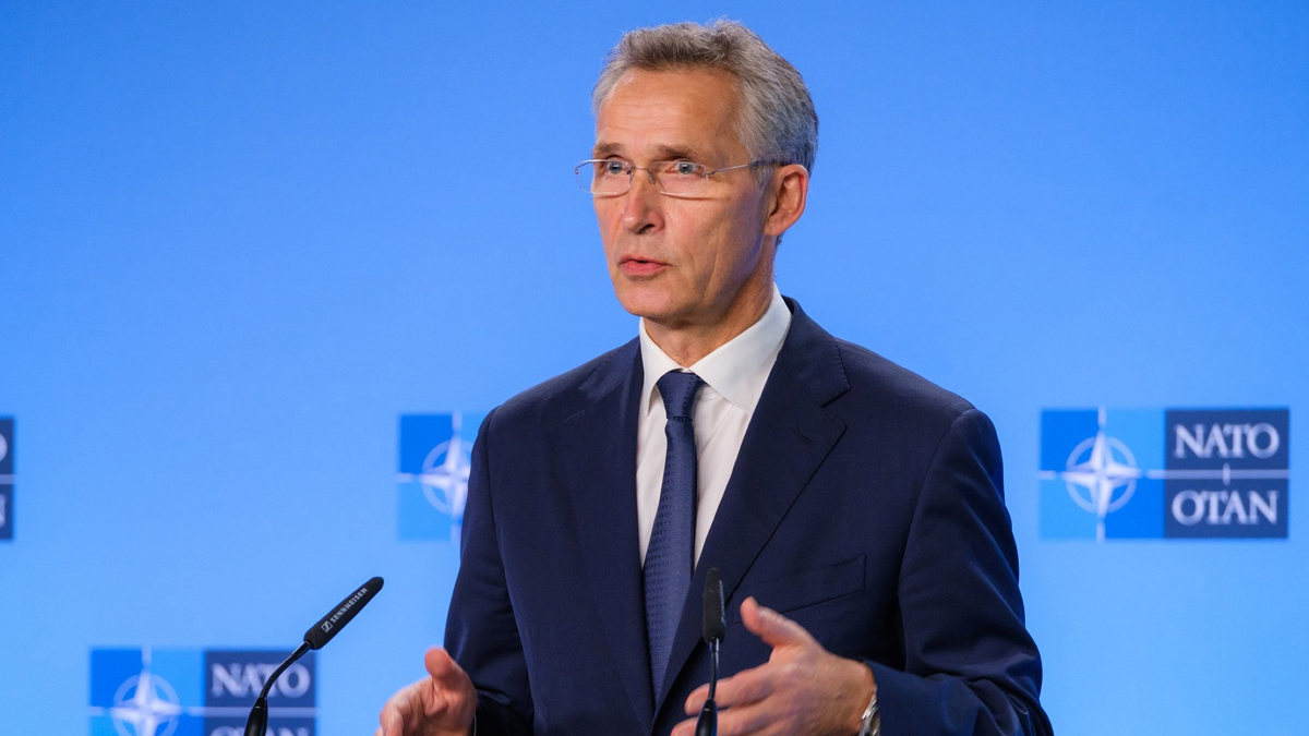 الناتو يعزز مهمته في العراق ويرغب في التشاور حول أفغانستان