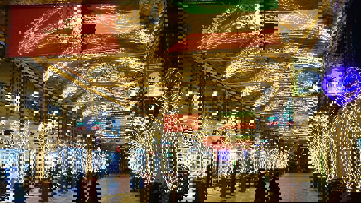 سوق المباركية في الكويت.. بريق الماضي يهزم أضواء الأسواق العصرية (صور)