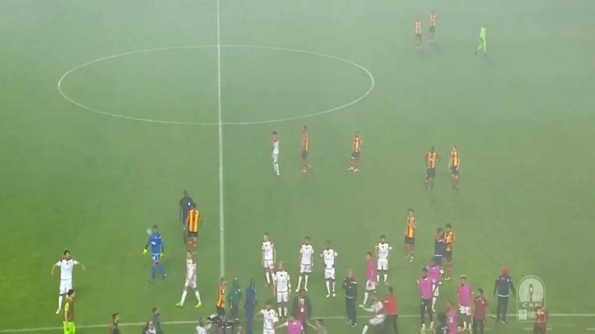 مباراة الوداد والترجي.. إيقاف اللقاء بسبب عطل تقنية VAR (فيديو)