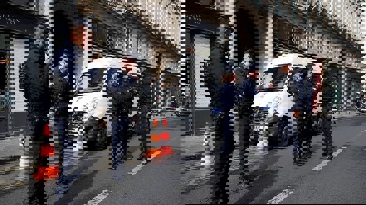 ماكرون يعلن تعزيز أمن المواقع المهمة بعد هجوم نيس