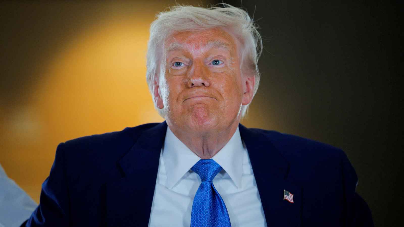 "نيوزويك": ترامب يحقق تقدماً كبيراً في استطلاعات الثقة بالاقتصاد