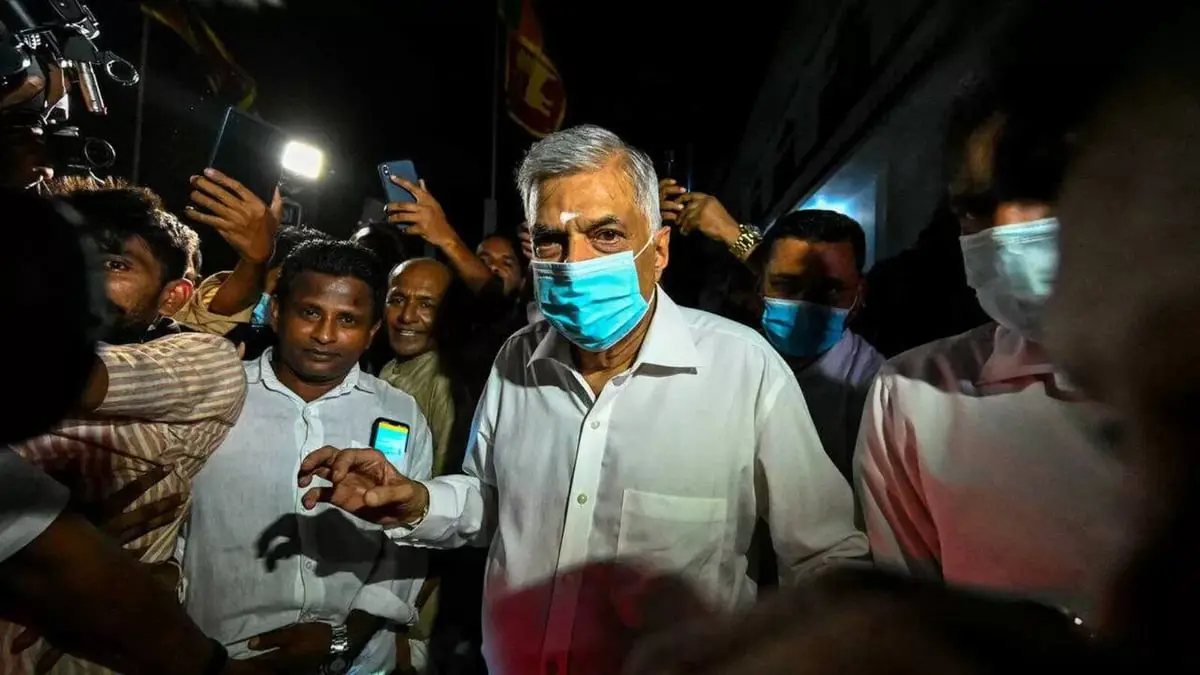 تنصيب رانيل ويكريميسينغه رئيسا مؤقتا لسريلانكا