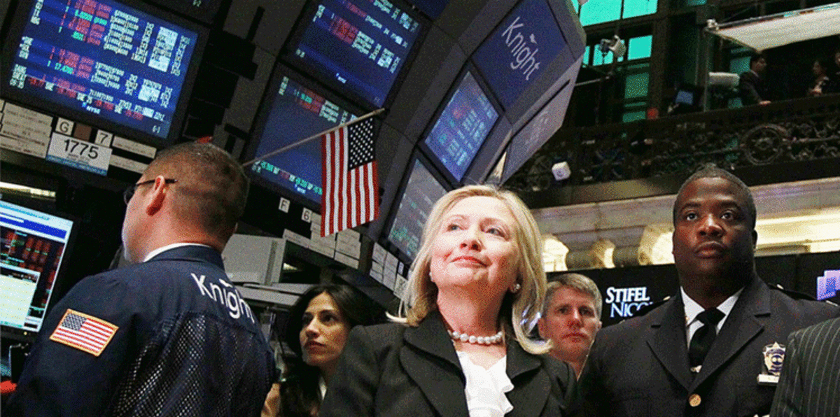 بعد فوزها.. هل ستحارب هيلاري كلينتون معقل صناعة المال في أمريكا؟