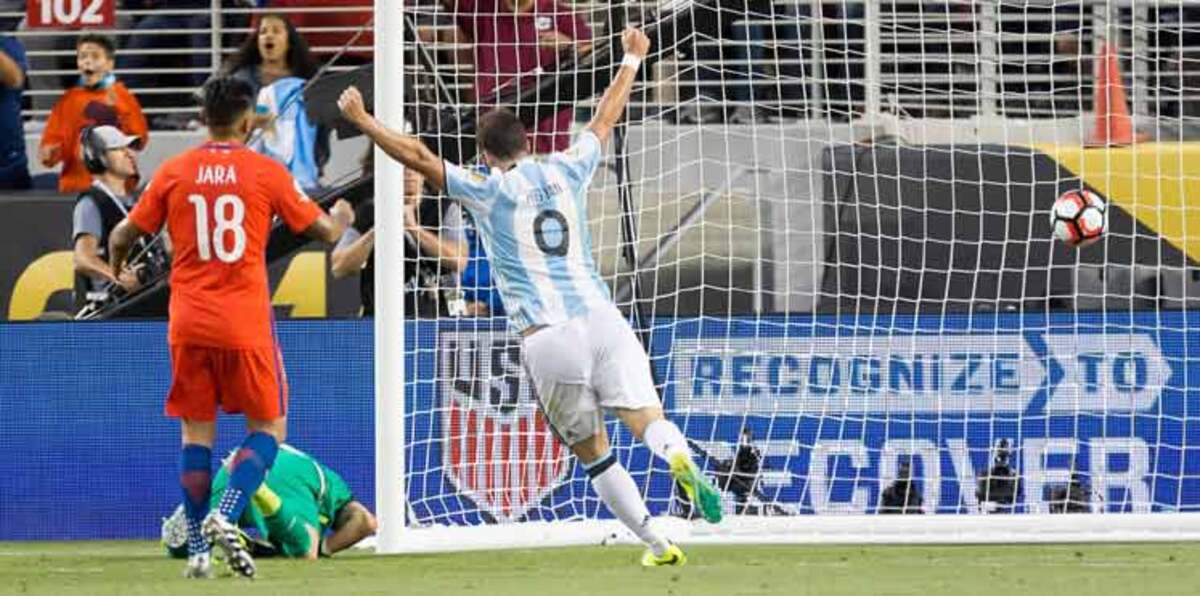 التانغو يثأر لكبريائه بفوز مستحق على تشيلي في كوبا أمريكا