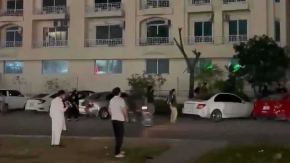 مقتل 9 إثر زلزال عنيف هز مناطق في أفغانستان وباكستان (صور وفيديو)