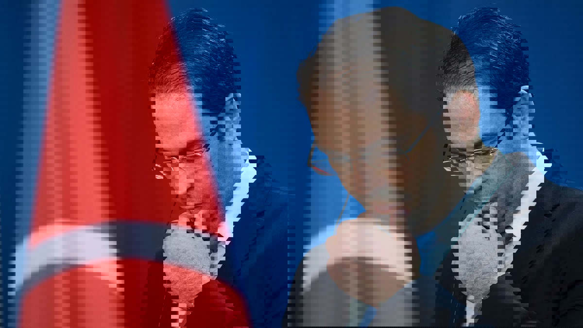 هل حرّض الشاهد وزراء الحكومة التونسية على خصومة السبسي؟‎