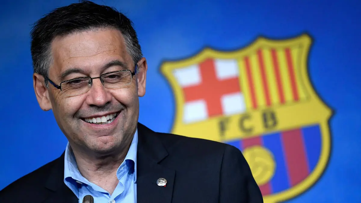 رد فعل بارتوميو الرئيس السابق لبرشلونة على اتهامات لابورتا بسوء إدارة أموال النادي