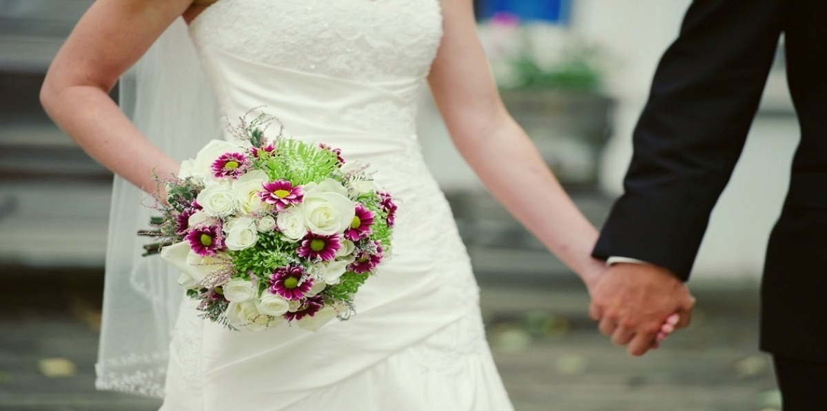 وفاة عروس مصرية أثناء حفل زفافها.. والنيابة تحقق في تعرضها لـ"مكيدة" (صور) 