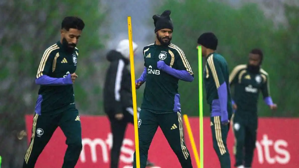 نجم الهلال يتعرض للإصابة مع المنتخب السعودي