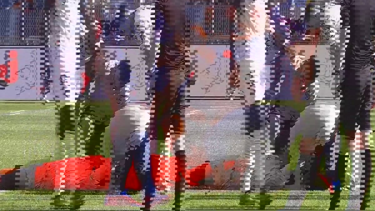 إيقاف مباراة مونبلييه وكليرمون بعد إطلاق ألعاب نارية (فيديو وصور)