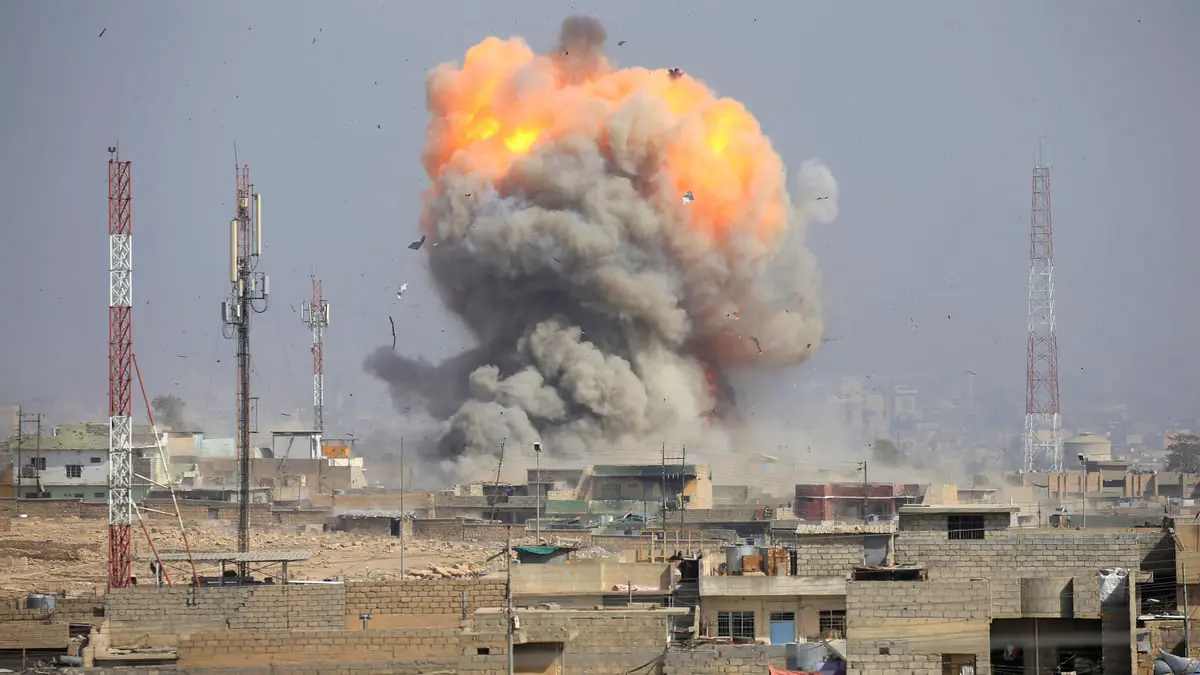 القوات العراقية تستهدف مواقع لداعش على الحدود مع سوريا