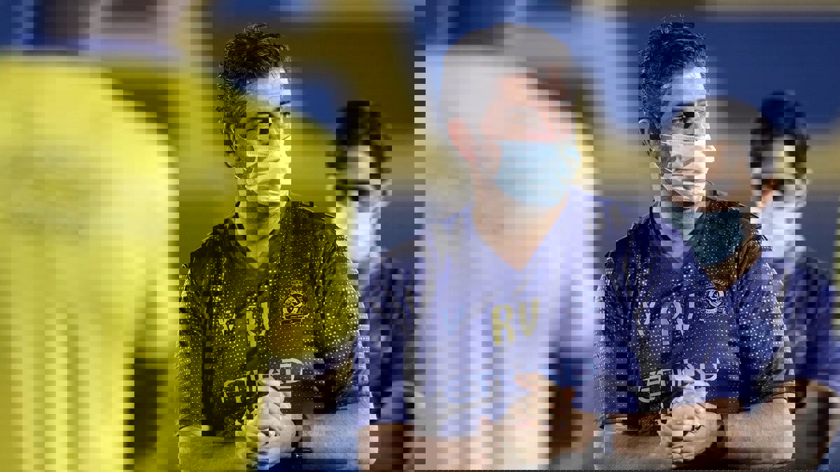 نادي النصر يتفق مع روي فيتوريا على التجديد