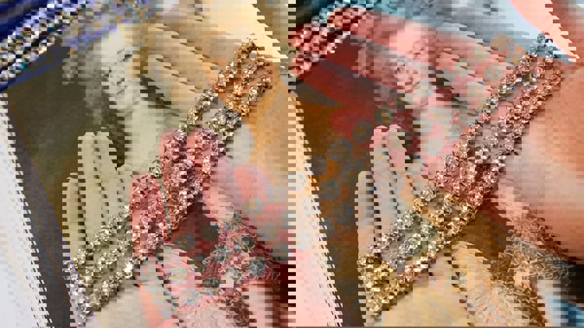 كريستيز تطرح مجوهرات تخص ماري أنطوانيت ودوقة وندسور في مزاد