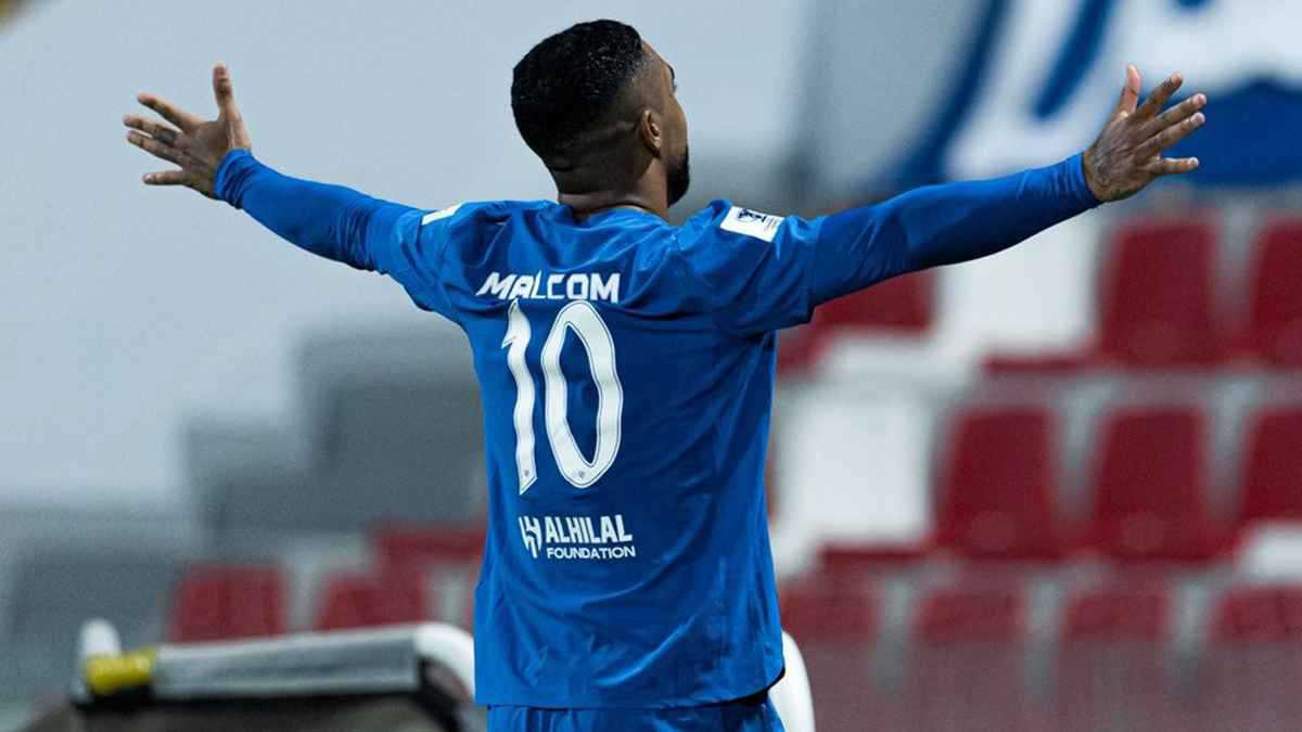 ليس صاحب الهدف فقط.. من أبهر جماهير الهلال في الفوز على الشارقة؟