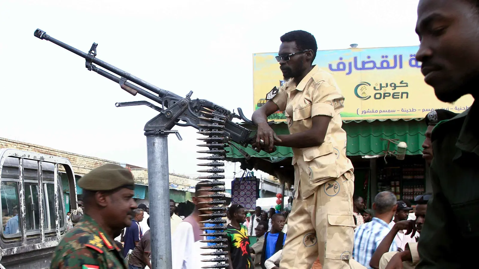وسط تنديد واسع.. الجيش السوداني يعدم قيادياً بارزاً في "حزب الأمة"