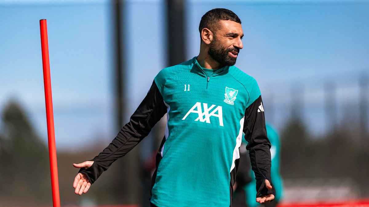 كم عدد بطولات محمد صلاح مع ليفربول؟ 