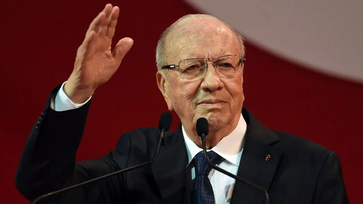 حافظ السبسي يكشف عن وصية والده للتونسيين