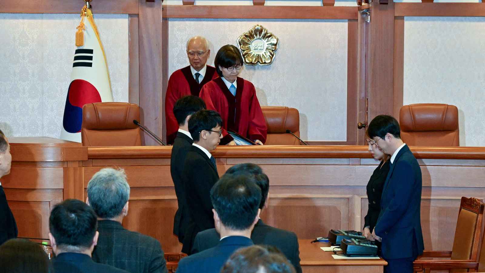 للمرة الأولى.. رئيس كوريا الجنوبية يحضر جلسة محاكمته