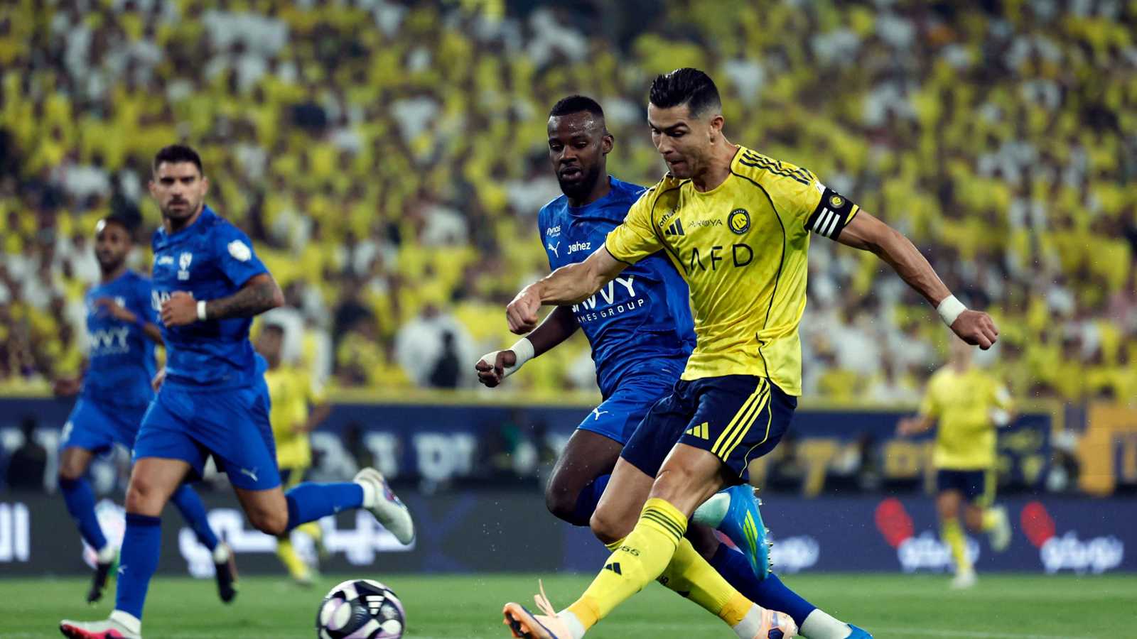 انتبهوا.. أول تعليق من كريستيانو رونالدو بعد التعادل مع الهلال 