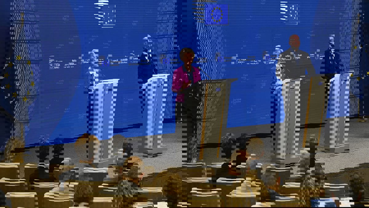 قادة الاتحاد الأوروبي يتفقون على "خريطة طريق" لمواجهة ارتفاع أسعار الطاقة