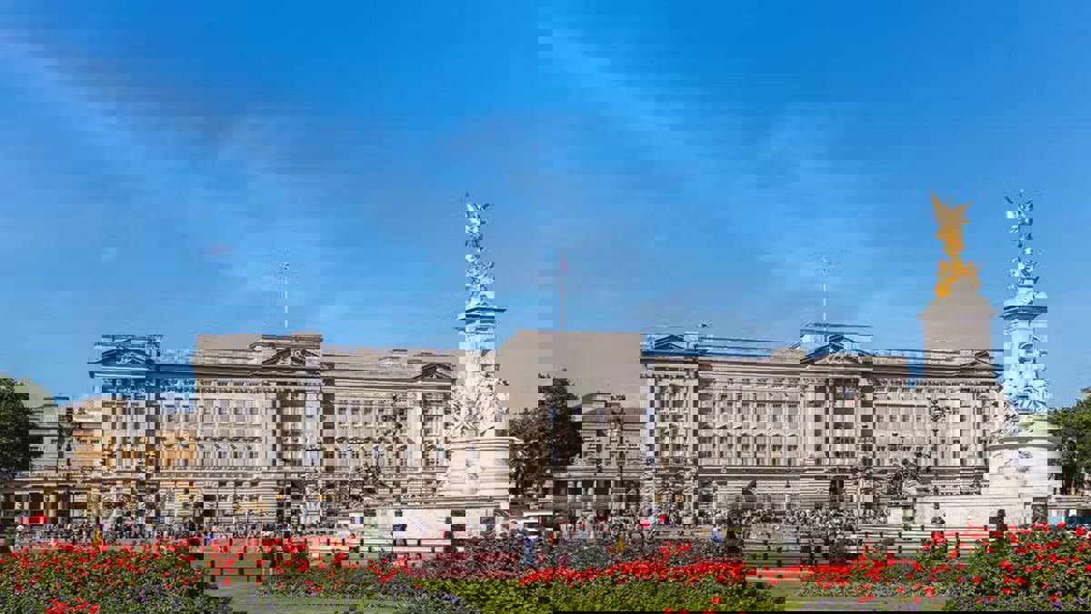 بينها قصر باكنغهام.. تعرف على أجمل القصور الملكية في العالم