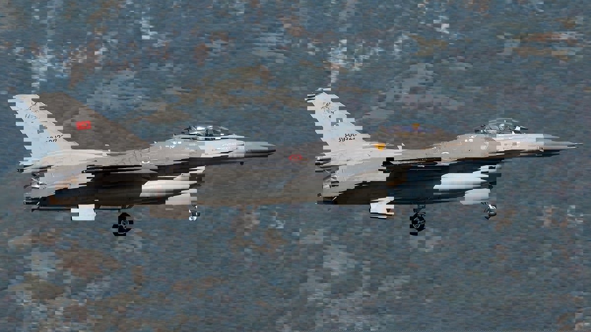 رغم استدعاء سفير أنقرة للاحتجاج .. الطائرات التركية تعاود قصف شمال العراق