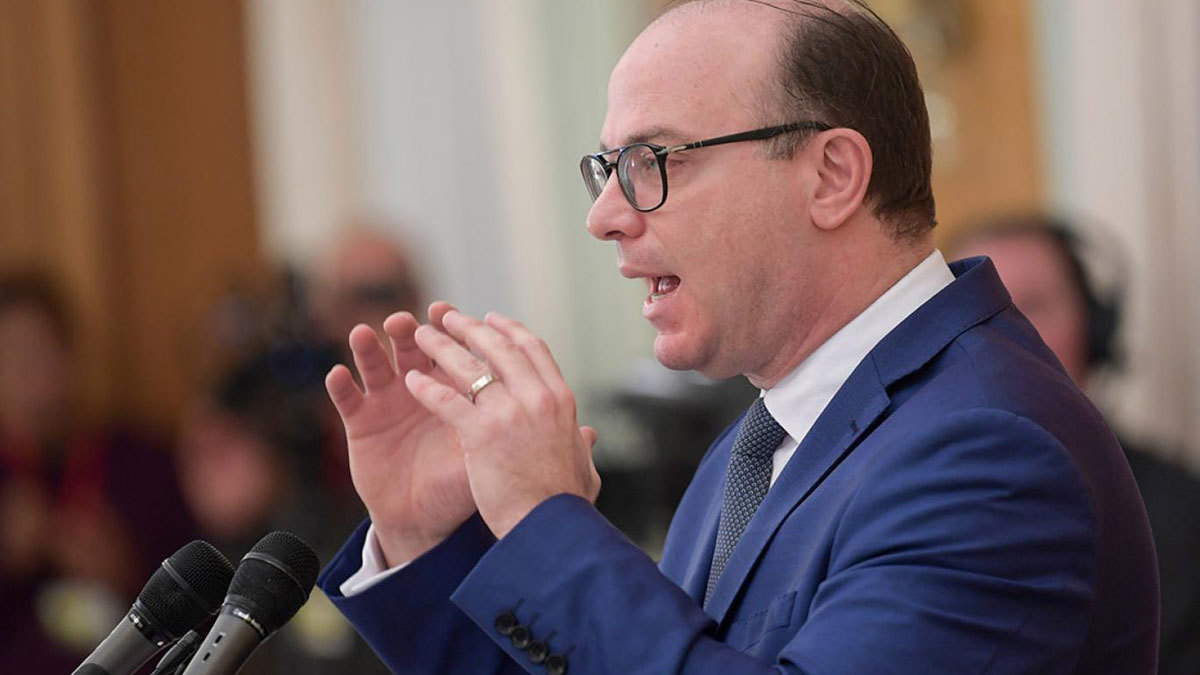 وسط دعوات الإطاحة بحكومته .. الفخفاخ: تونس لا تحتمل المزيد من المناورات السياسية