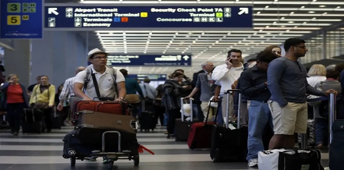 الولايات المتحدة تحتجز مدونًا سنغافوريًا أثار جدلًا في بلاده‎