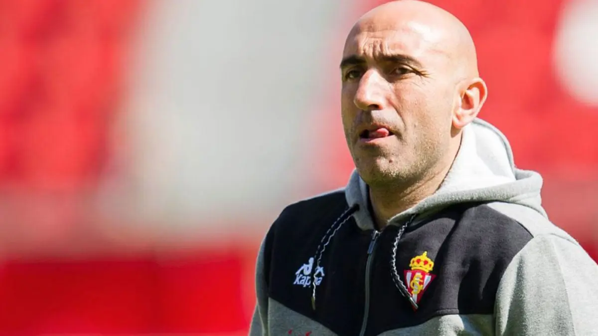 قبل 24 ساعة من مواجهة ريال مدريد.. إسبانيول يعلن إقالة مدربه