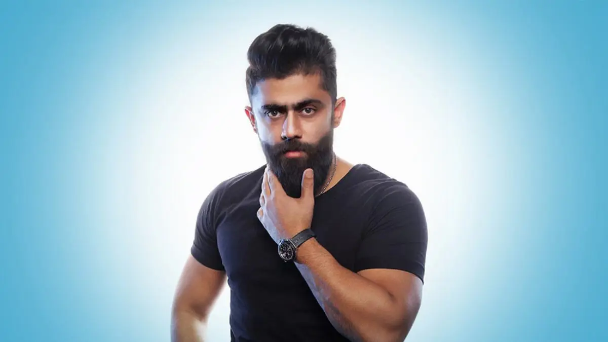 الفنان الكويتي خالد بوصخر يتعرض لحادث مروري