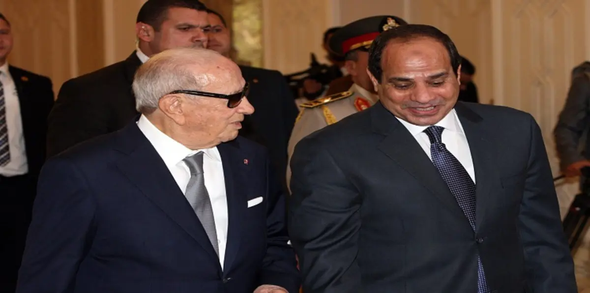 وسط تحركات إقليمية مكثفة.. السيسي والسبسي قريبا في الجزائر لبحث الأزمة الليبية