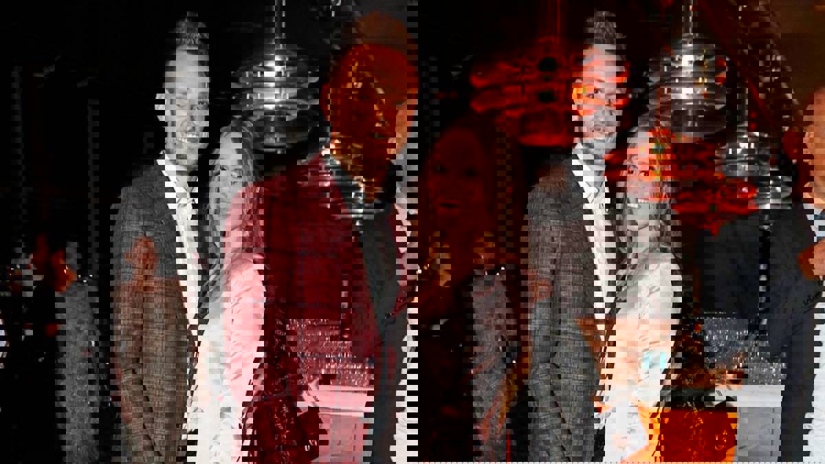 سوشيال ميديا الرياضة: قبلة حارة من راكيتيتش في يوم الأم.. رونالدو يحتفل بزوجته ووالدته