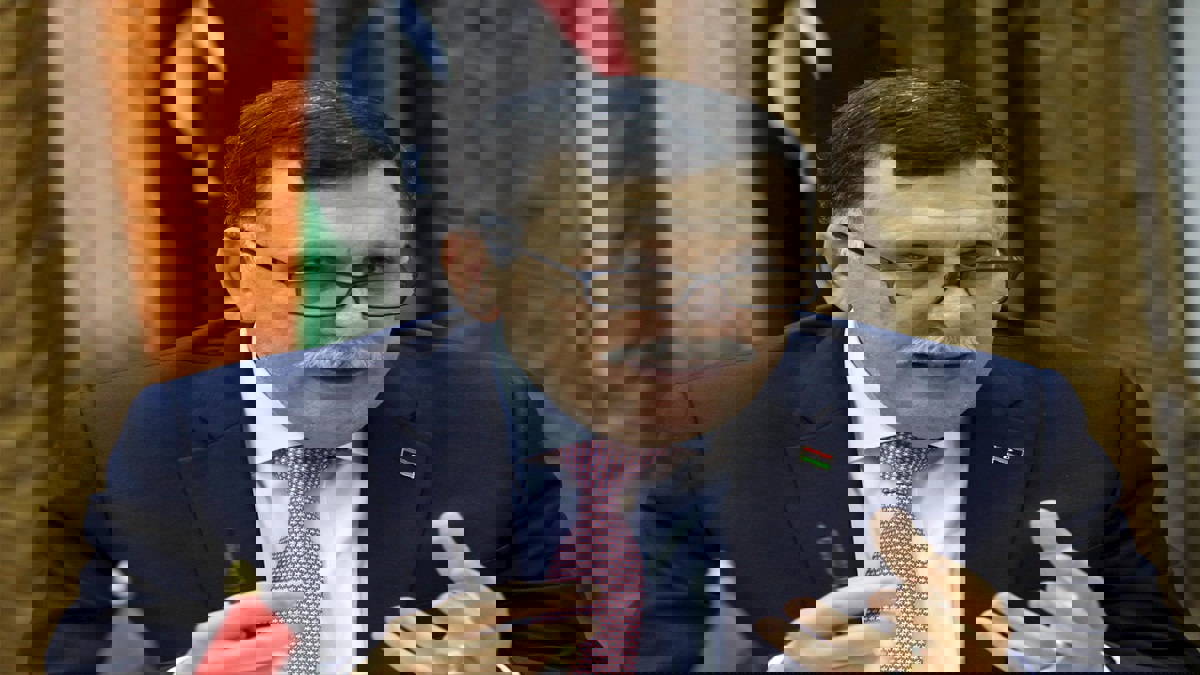 ليبيا.. أعضاء بالمجلس الرئاسي يهاجمون السراج و يحذّرون من "انهيار وشيك"‎