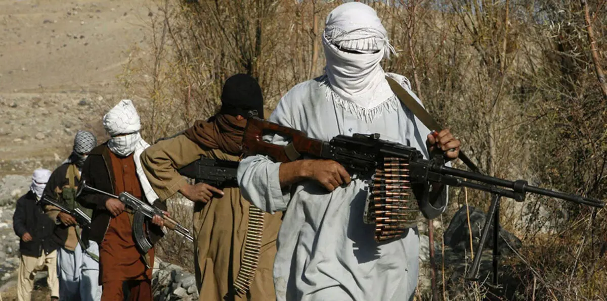 فرار أسر بسبب معارك بين طالبان وتنظيم "داعش" شمالي أفغانستان