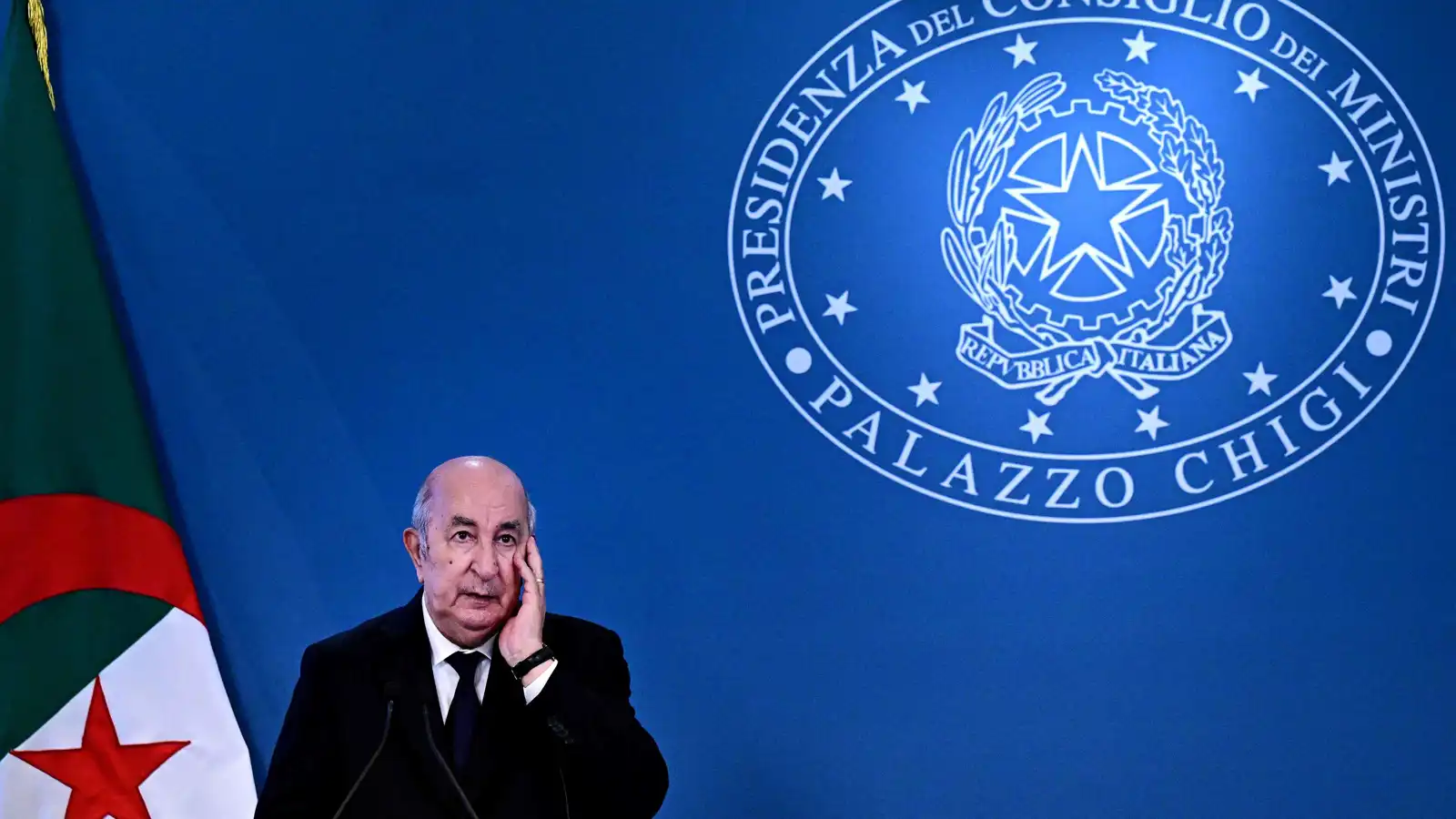 كيف أثار التقارب بين الجزائر وإيطاليا انزعاج فرنسا؟