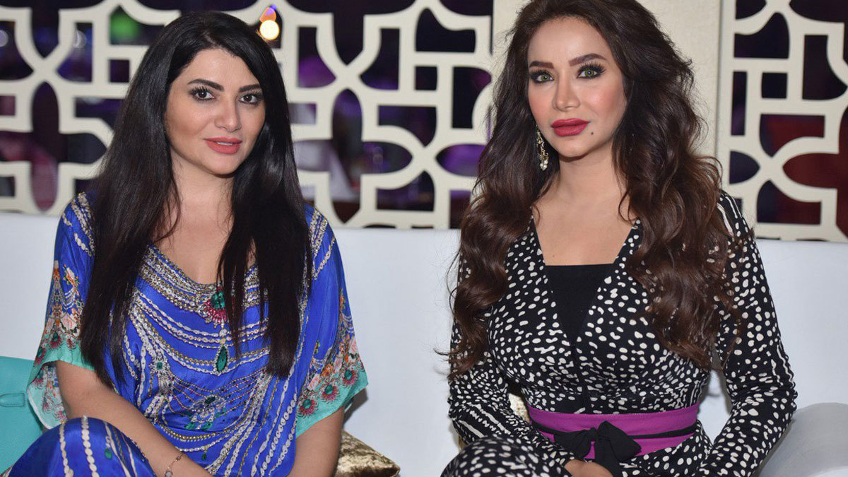 ما سرّ غياب صديقة لجين عمران المقربة هبة الرمحين عن حفلة زفاف ابنتها؟